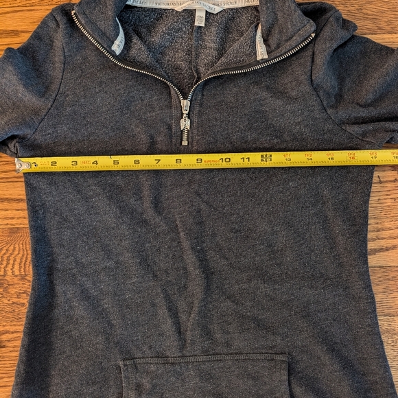 Victoria's Secret wing charm 1/4 zip tunic style sweatshirt fleece lined size sm - Picture 5 of 10